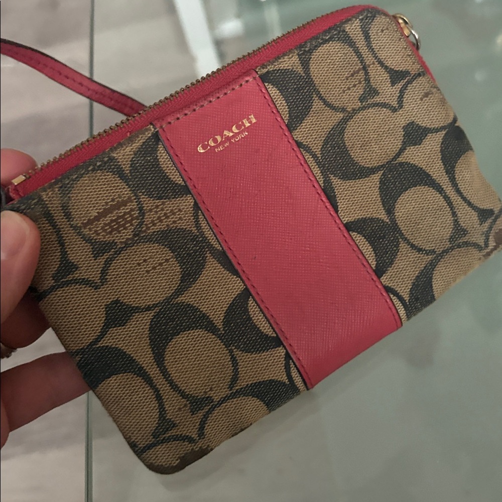 Coach Leather Wristlet wallet - Picture 2 of 8